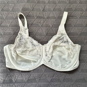 Lilyette White Lace Cup Detail Bra Size 44D